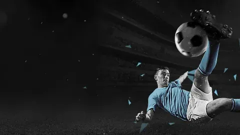 “国脚级边后卫在29轮赛事中仅露两次，中超赛场上的遗憾“刀锋”成摆设之谜，穆斯卡特冷落之谜揭晓”