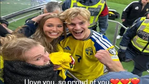 南安普顿守势稳固，曼联惊险未翻盘，马雷斯卡赞南安普顿难缠